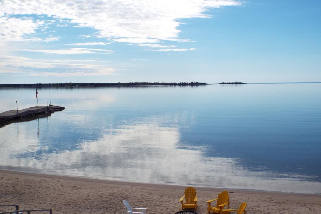 Beachfront Inn Baileys Harbor Esterno foto